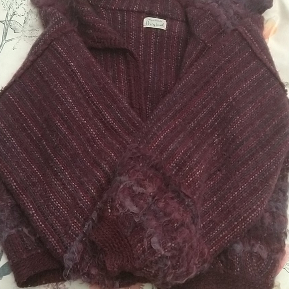 Handmade Wool Cardigan - Picture 3 of 5